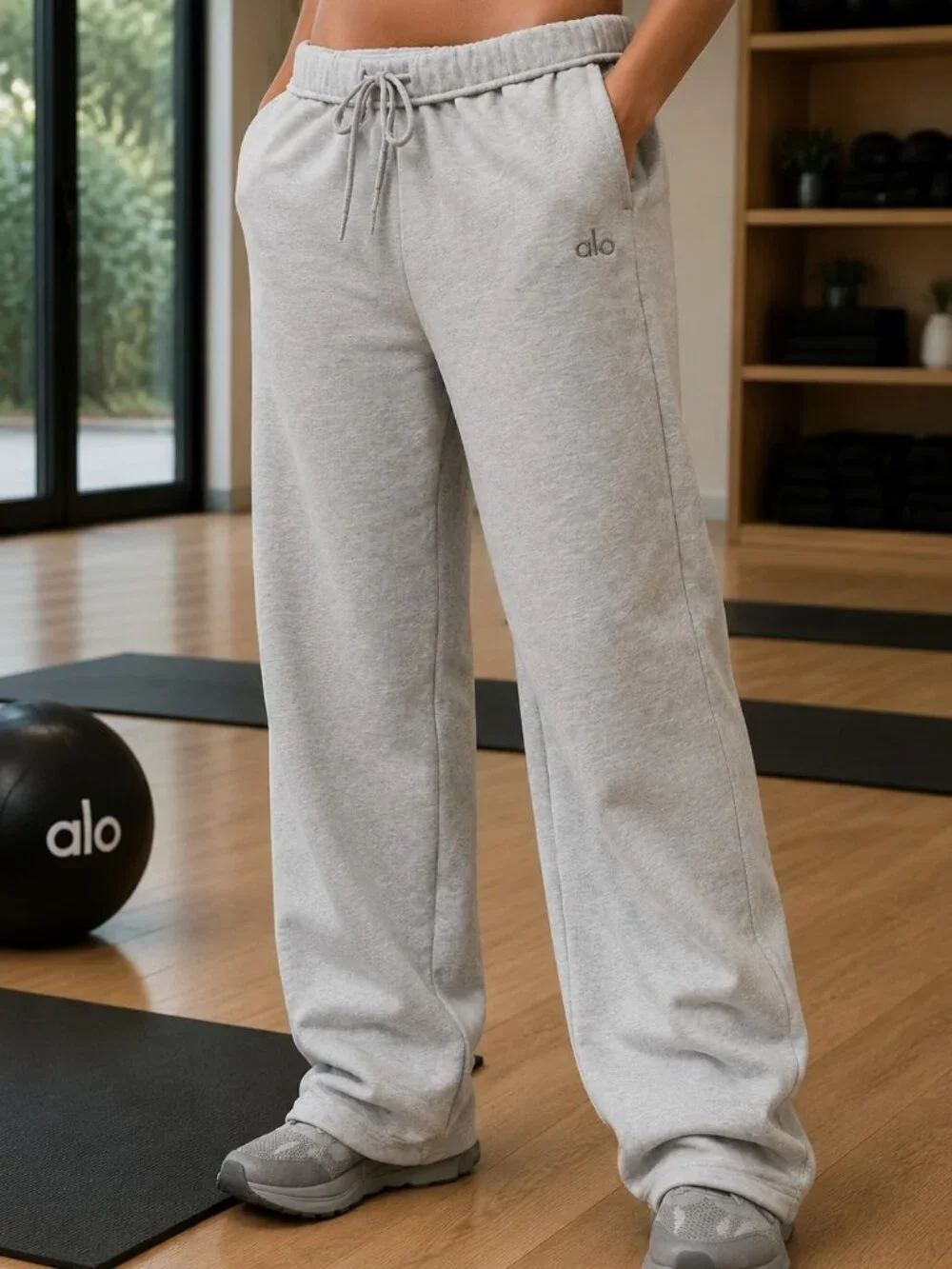 Alo Yoga Accolade Full Zip Hoodie And Straight Leg Sweatpant Set Size S